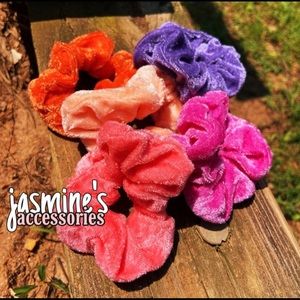 3 Scrunchies